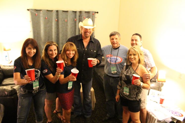 Show Dog-Universal, Toby Keith, Good Time and Pick Up Lines, Tampa, Florida, CBS Radio, WQYK, Red Solo Cup