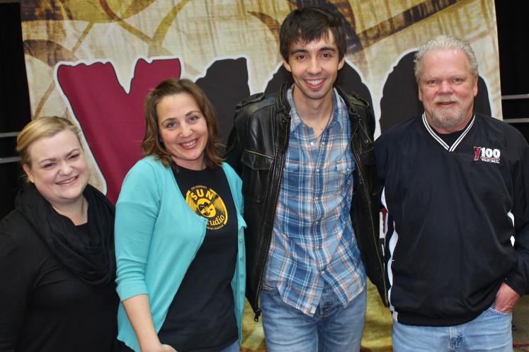 Curb Records, Mo Pitney, Everywhere, Midwest Communications, WNCY, Y100, Appleton-Green Bay