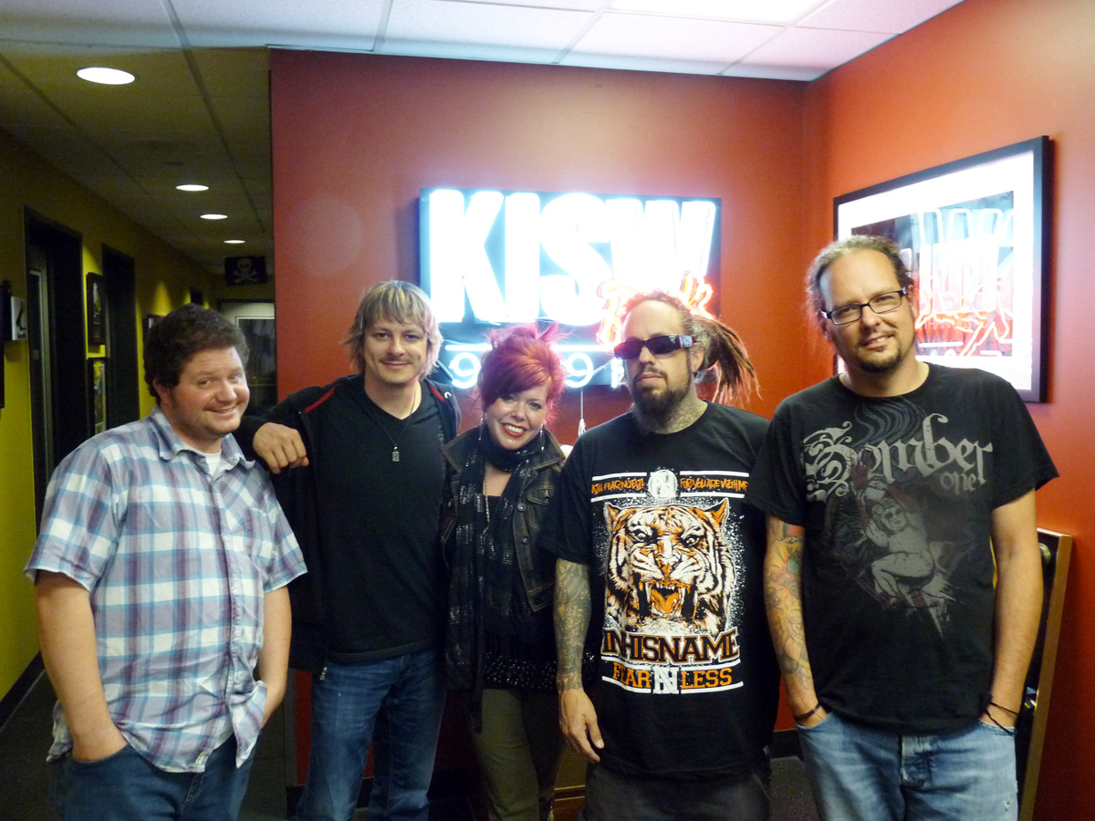 Korn Stops By Kisw Rock Artist Band And Radio Photos