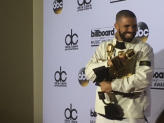 Drake Takes Home A Record Setting Number Of Billboard Music Awards