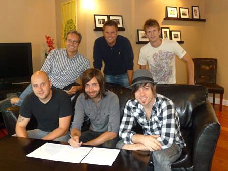 Me In Motion signs with Centricity Records