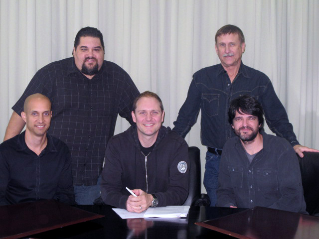 Ian Eskelin signs exclusive worldwide with Word Music Publishing