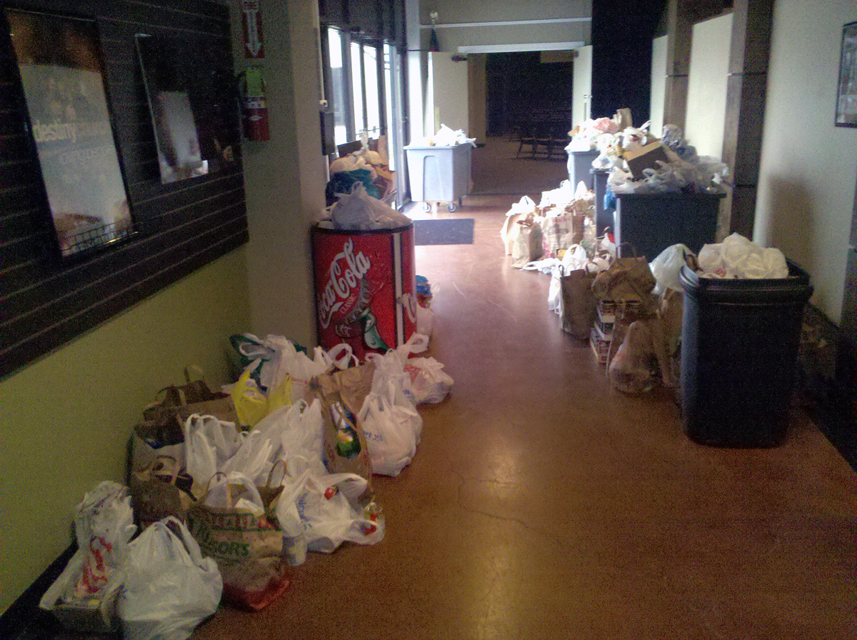 KXOJ/Tulsa listeners donated 3,800 lbs food for John 3:16 Mission