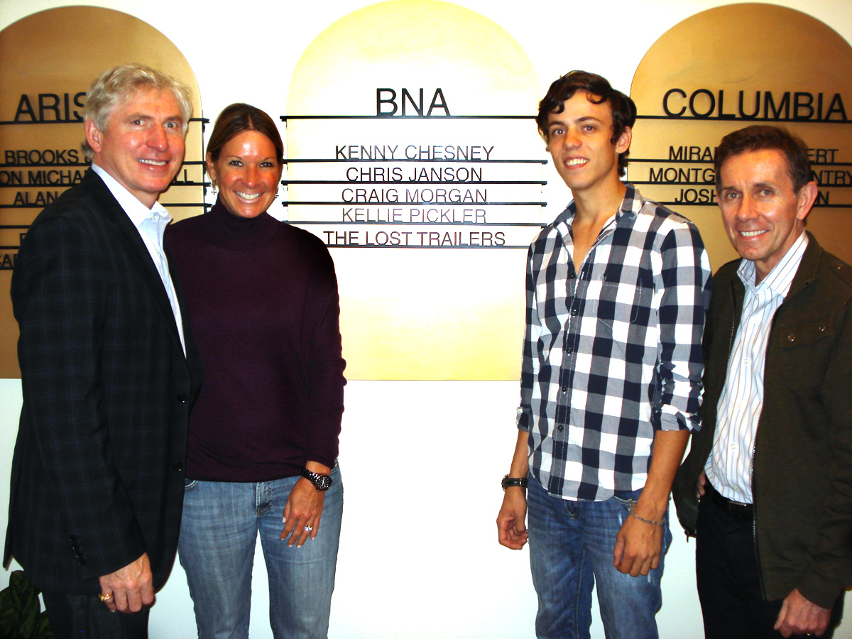 Chris Janson signs record deal with BNA