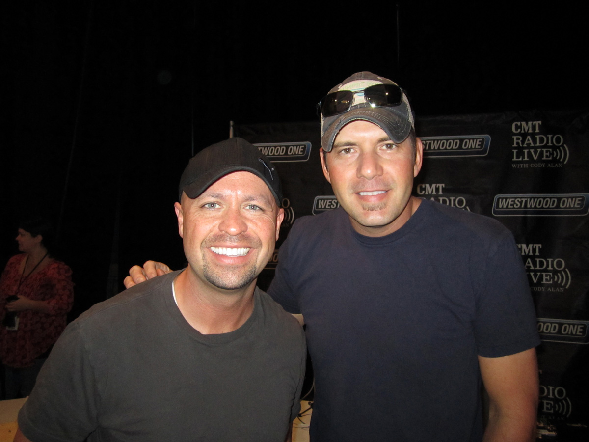 Cody Alan hangs with Rodney Atkins at CMA Music Fest