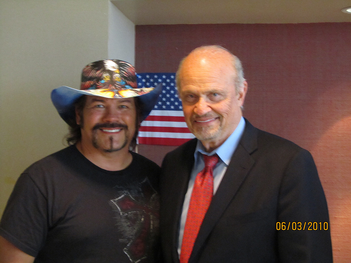 Buddy Jewell meets up with Fred Thompson