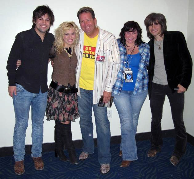 KKGO/Los Angeles welcomes The Band Perry
