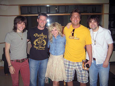 Tony & Kris welcome The Band Perry