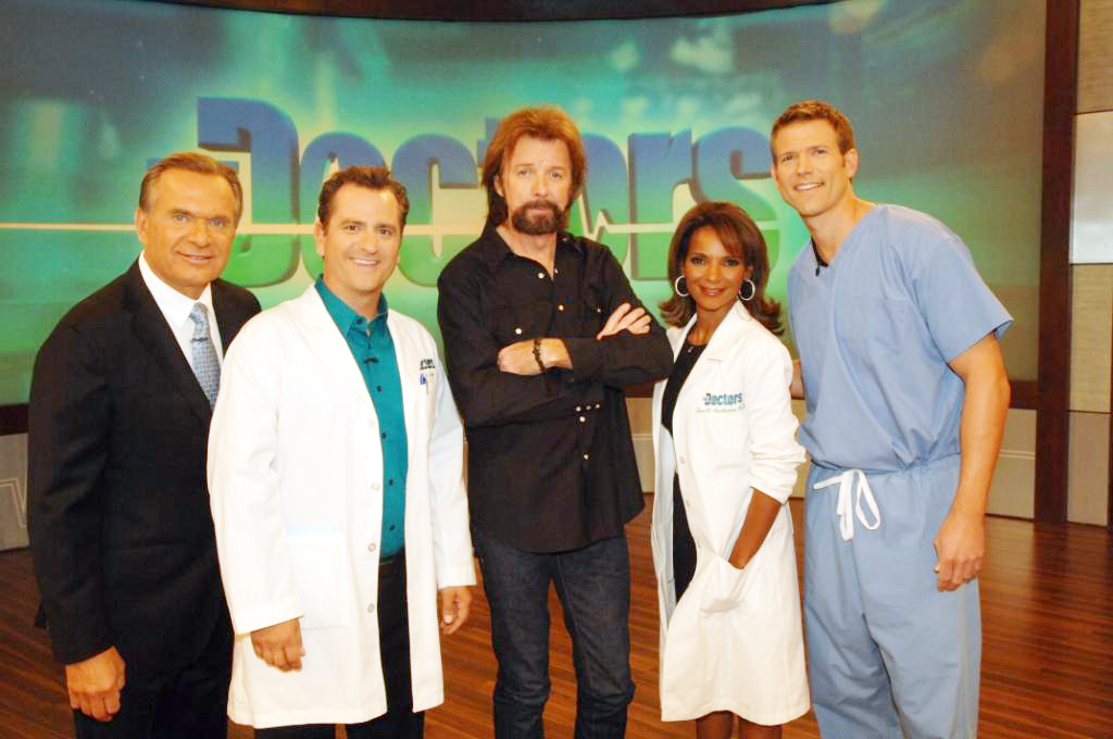 Ronnie Dunn with The Doctors' co-hosts