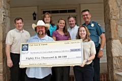 Colt Ford raises $ for 2 police officers in his hometown