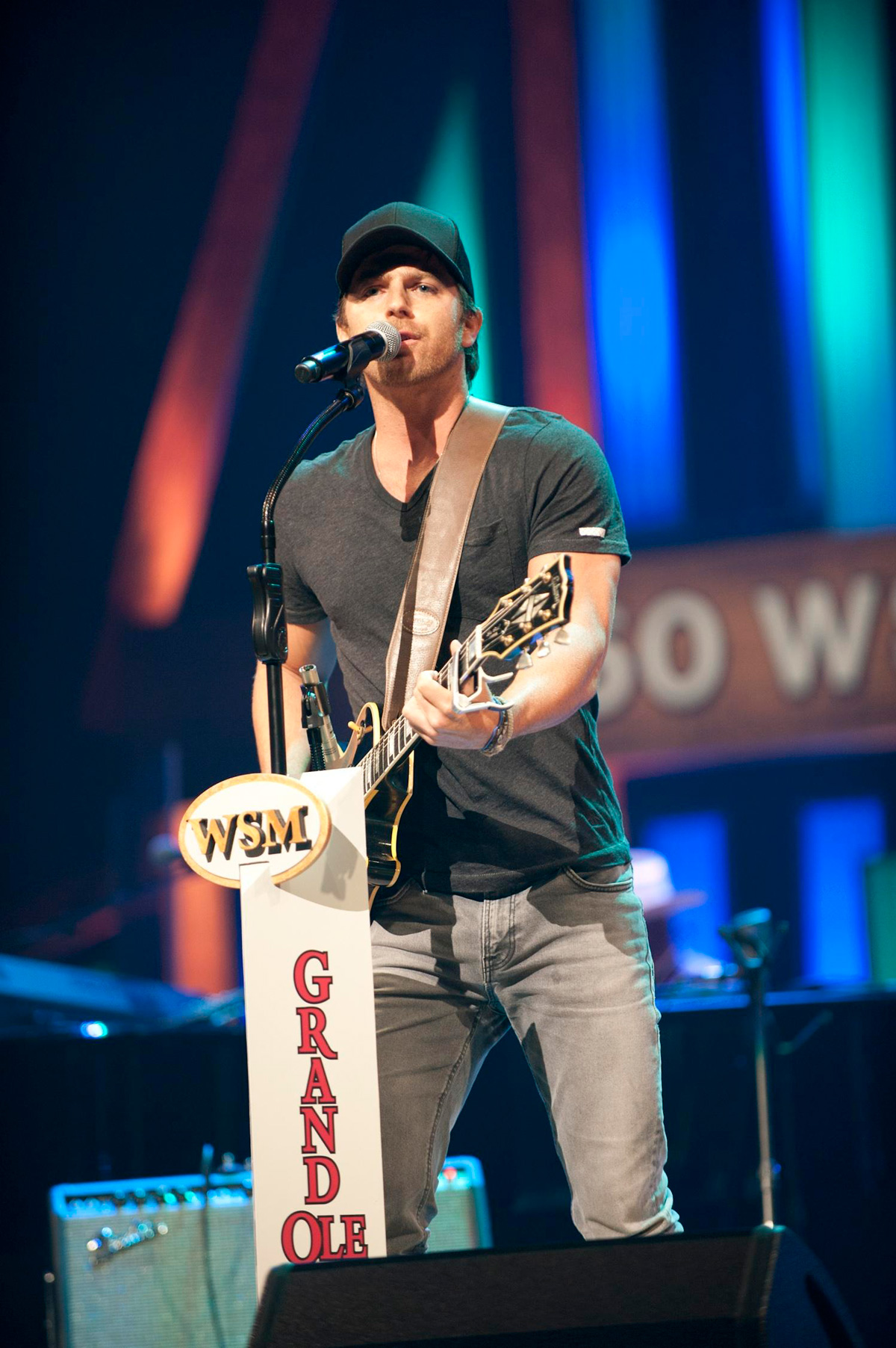 Kip Moore makes his Grand Ole Opry debut