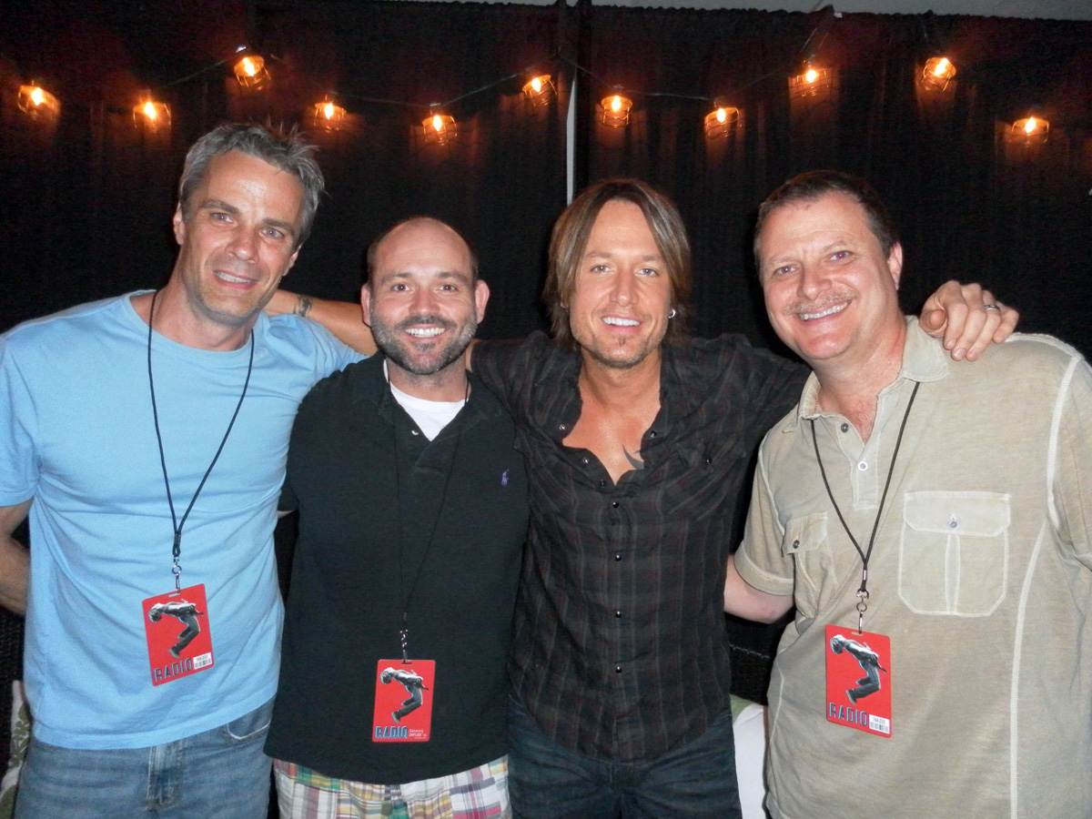Keith Urban hangs with Clear Channel programmers
