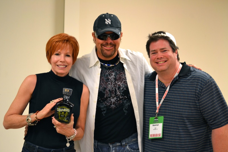 Toby Keith mets up with WRBT's morning show