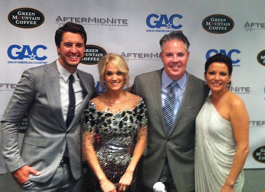 Blair Garner hangs with Luke Bryan, Carrie Underwood & Martina McBride