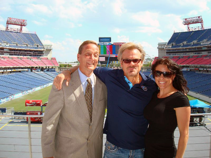 Tennessee Titans team up with Phil Vassar
