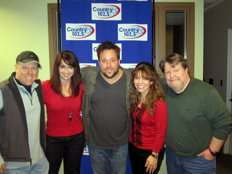 Uncle Kracker does a Q&A for WKLB winners