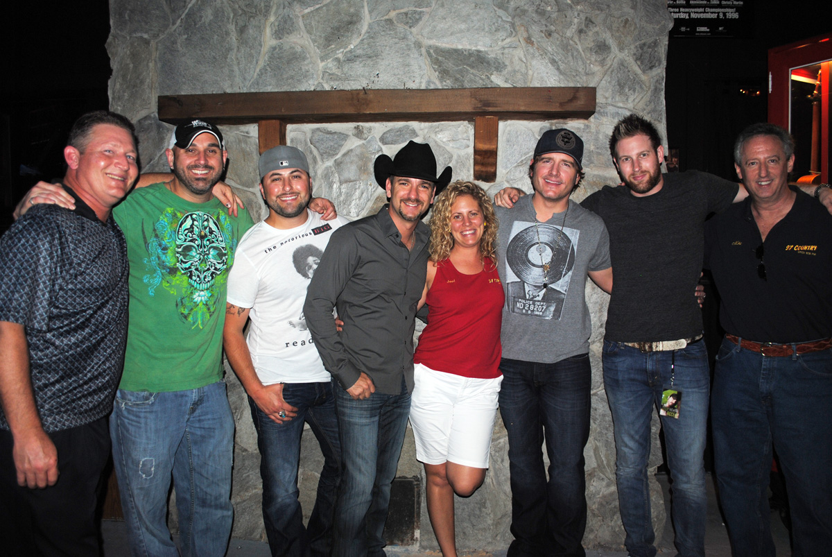 Tyler Farr and Craig Campbell visit WPCV