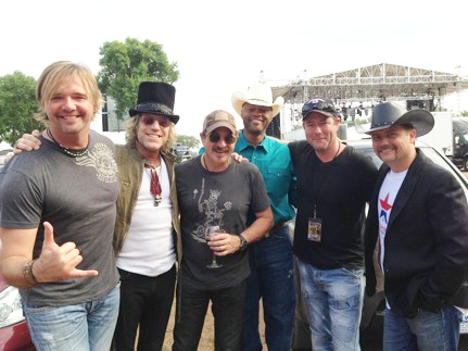 Big and Rich perform with McAlister Kemp