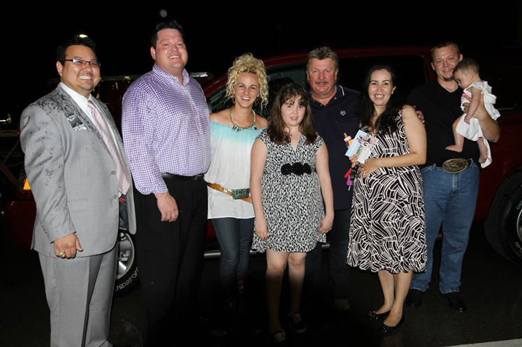 Joe Diffie and Adley Stump give truck to OK family