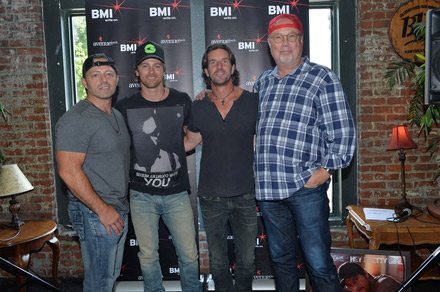 Kip Moore celebrates his recent number one