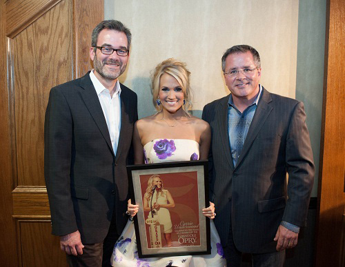 Carrie Underwood presented a print commemorating her 5th anniversary as Opry member