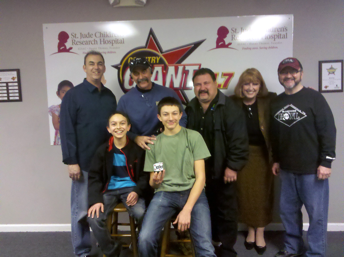 Aaron Tippin visited WGSQ 