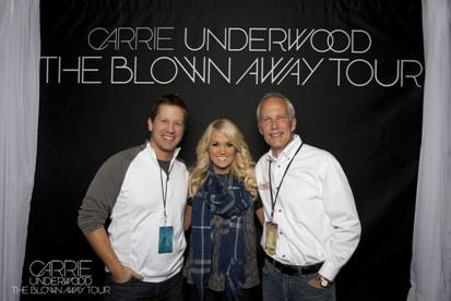 Carrie Underwood stops by WLHK