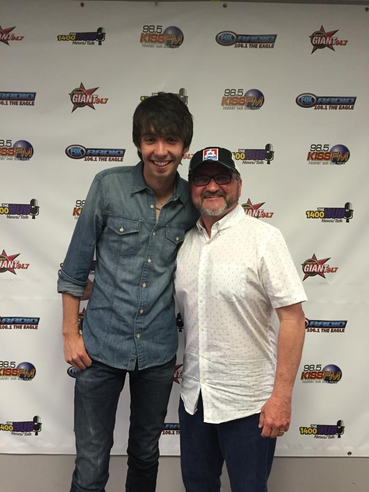 Curb Records, Mo Pitney, Zimmer Broadcasting, WGSQ, 94.7 The Country Giant, Cookeville, TN, Philip Gibbons