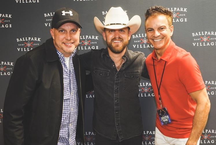 The Valory Music Co., Justin Moore, Hubbard Radio, WIL
