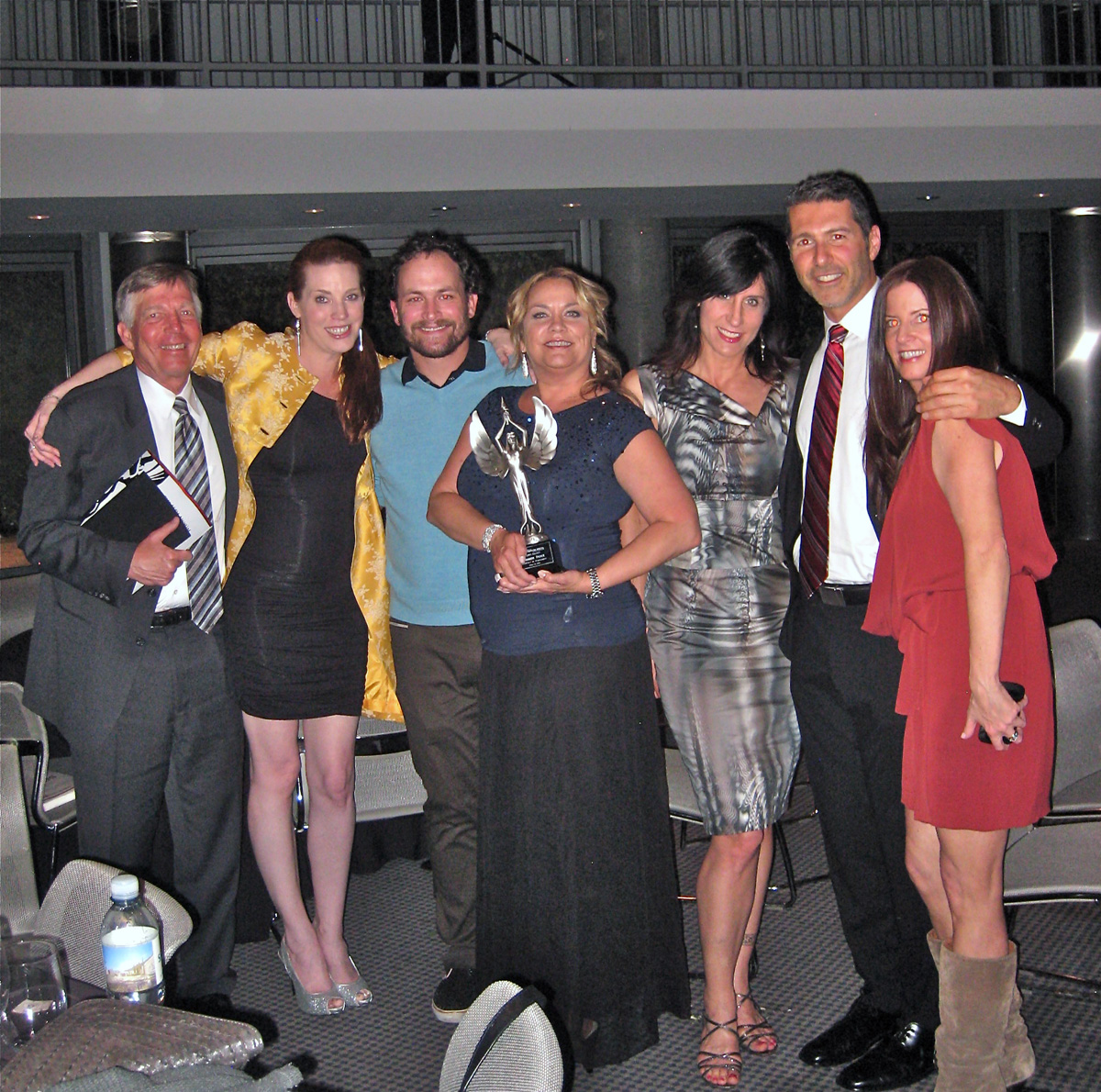 KMXB and KXTE/Las Vegas recieve a Geii award