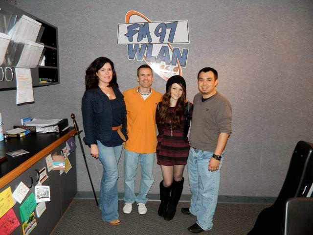 Cady Groves stops by WLAN