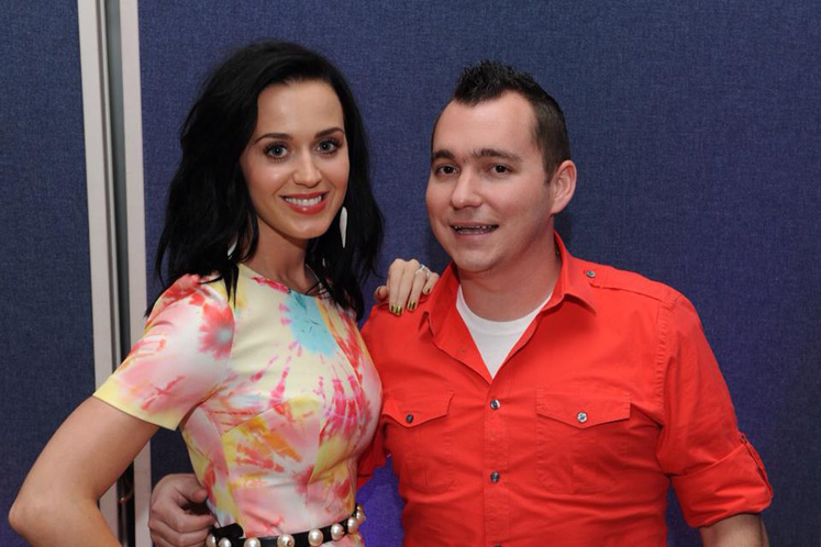 Katy Perry with KHTT PD Chase Thompson.