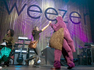 Weezer at WRXP/New York's Masquerade concert